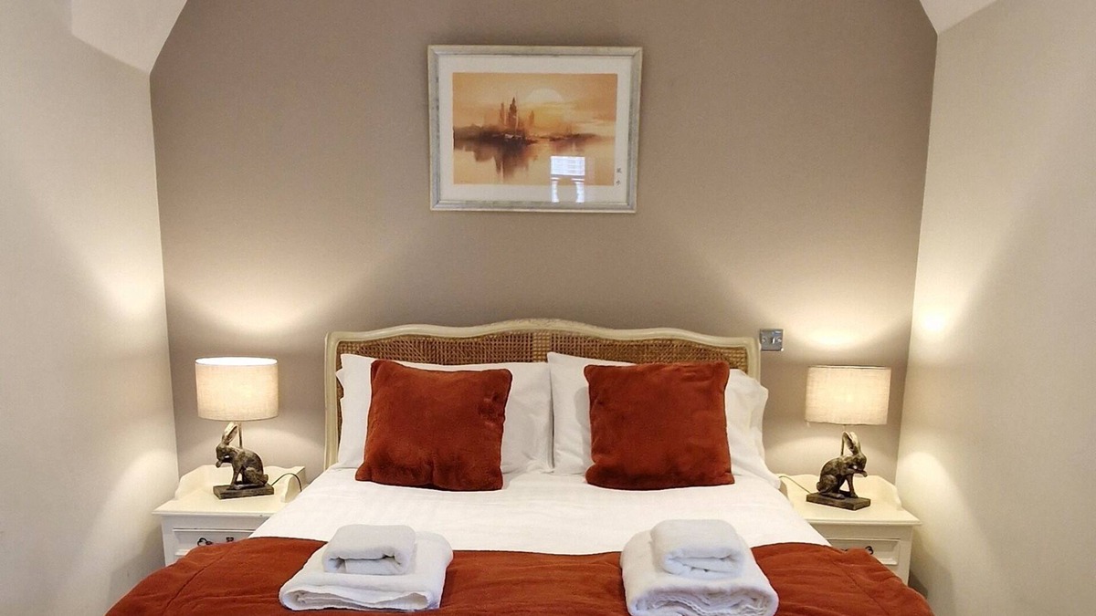 Stamford Cottage | The Toll House at Riverside Stamford