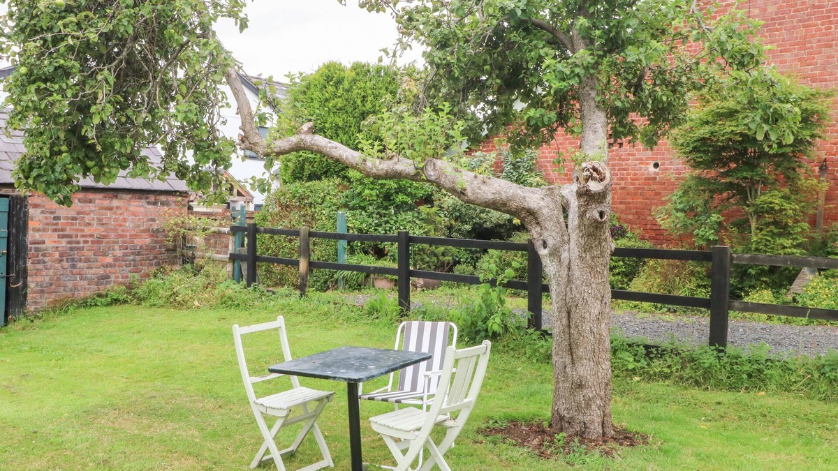 Warrington Cottage | The Toolshed