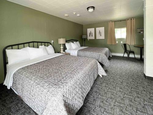 Melita Hotel | The Trail Inn - Melita, Manitoba - HWY 83, HWY 3