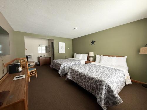 Newberry Hotel | The Trail Inn - Newberry, MI - Formerly Knollwood Inn - 13467 M-28