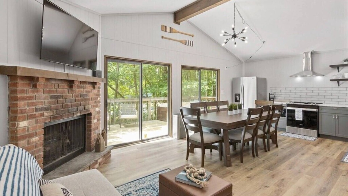 Albrightsville House | The Trails Retreat