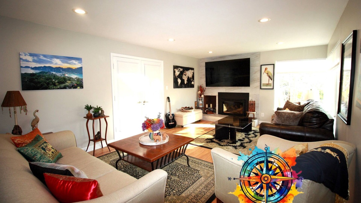 Bel Aire House | The Traveler's House -Central Location, Hilltop, Gameroom, Firepit, Skiing