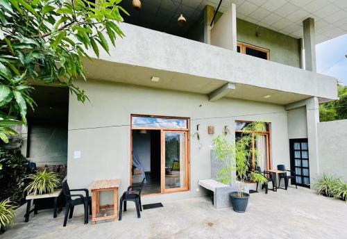 Tennekumbura Cabin | The Traveller Kandy