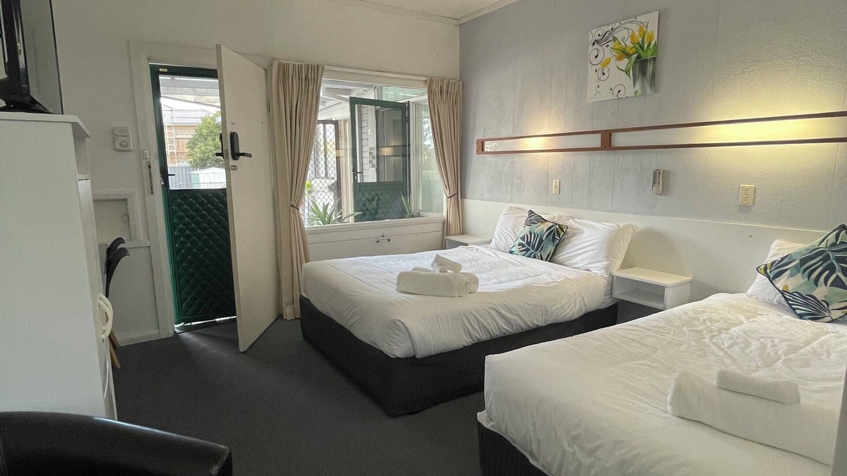 Narooma Hotel | The Tree Motel