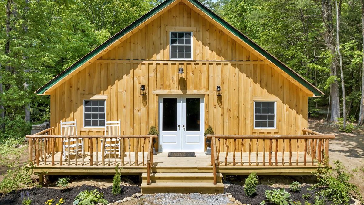 Middle Grove House | The Treehouse Lodge at Brookledge former girls summer camp -1 mi