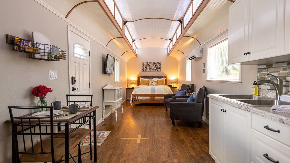 Colorado Springs House | —> The Trolley Car <—