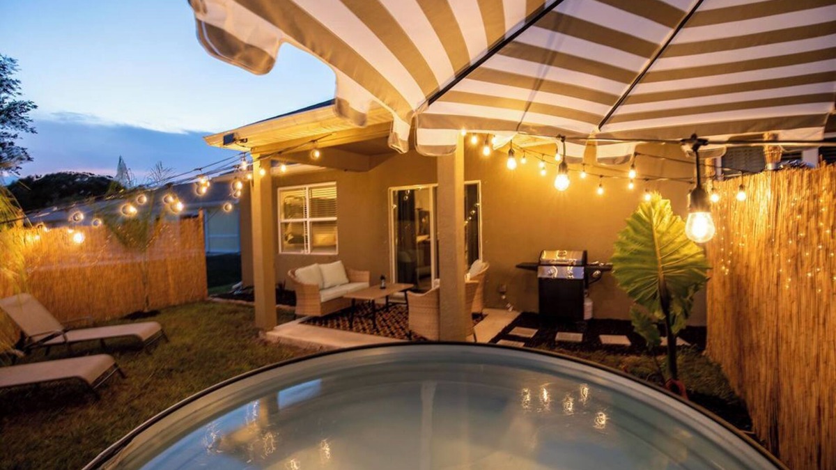 Sebastian Highlands House | The Tropical Haven Getaway
