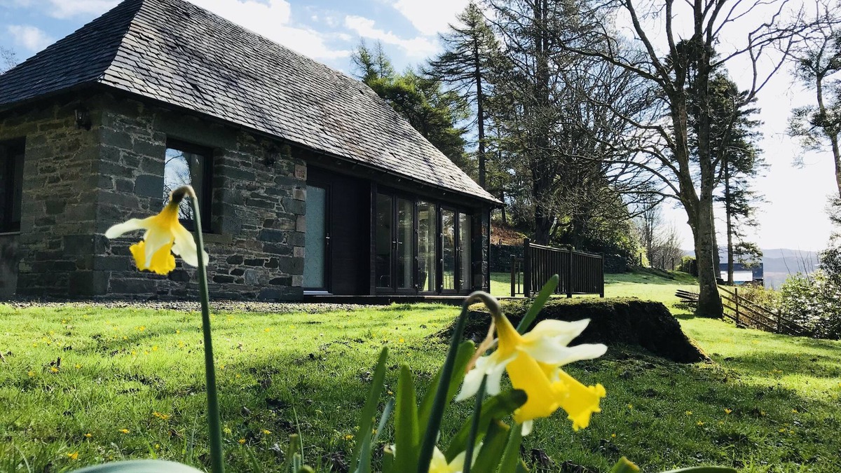 Lochgilphead House | The Turbine House: Cosy Romantic Getaway on Private Ellary Estate -Pets Welcome