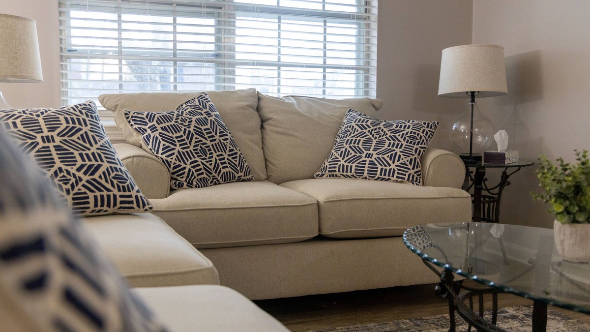 Lupton City House | The' Ultimate Getaway Spot ' only minutes away from the lake