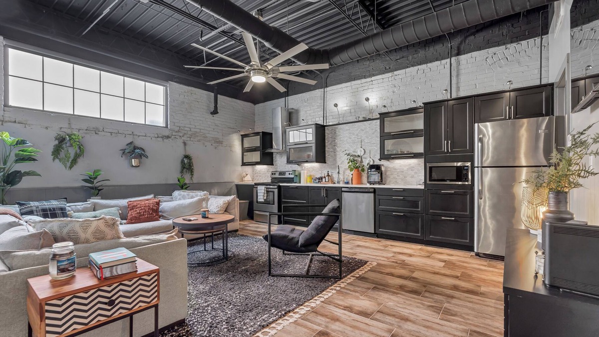 Jonesboro Apartment | The Union at 222 Loft w/Rooftop & Private Gated Parking
