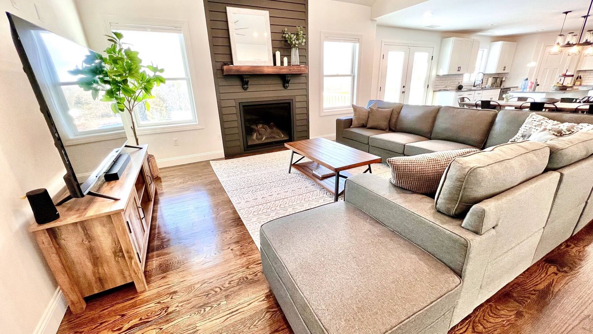 Bloomingburg House | The Upstate Getaway: Stunning Catskills & Hudson Valley Retreat