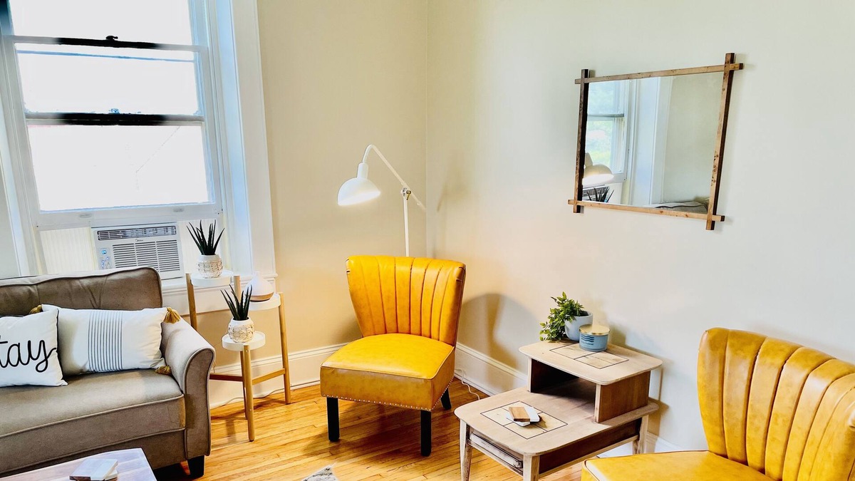 Charles Town Apartment | The Uptowner in downtown Charles Town