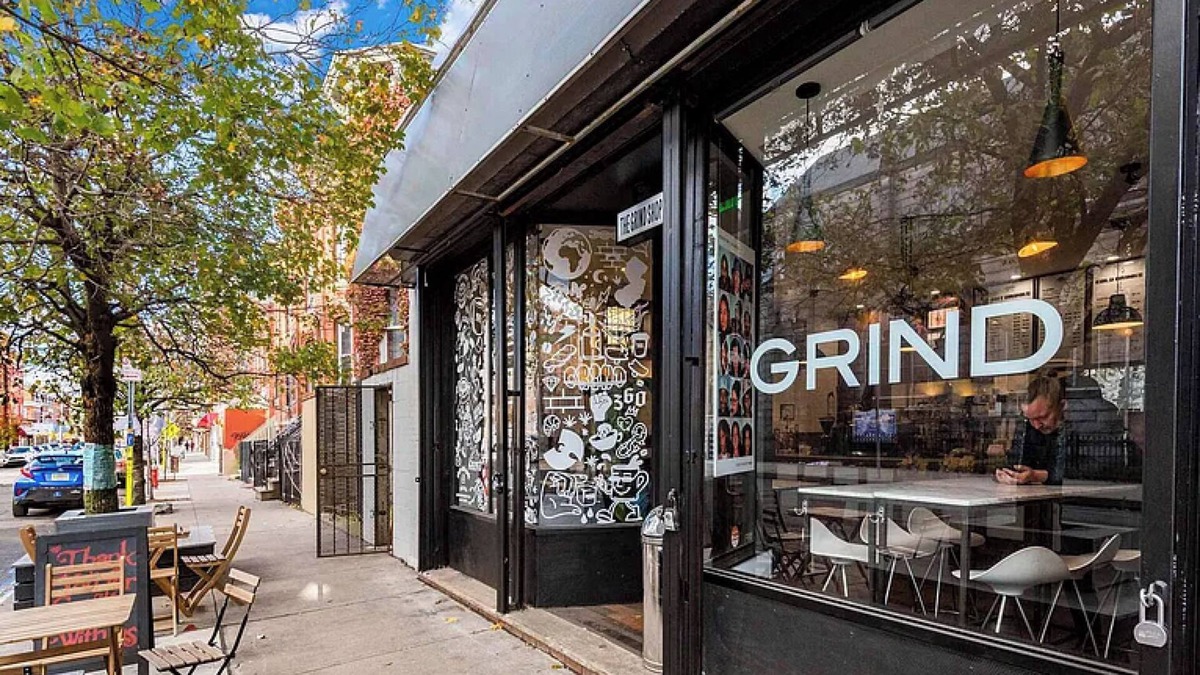 Communipaw Apartment | The Urban Oasis - A Cozy studio in Jersey City quick commute to NYC