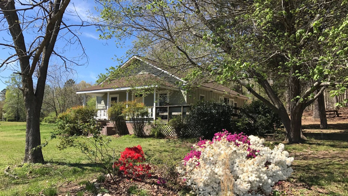 Troy House | The Uwharrie Farmhouse—Located at the north entrance to the Forest.