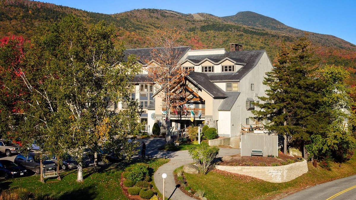 Waterville Valley Hotel | The Valley Inn, an Ascend Collection Hotel