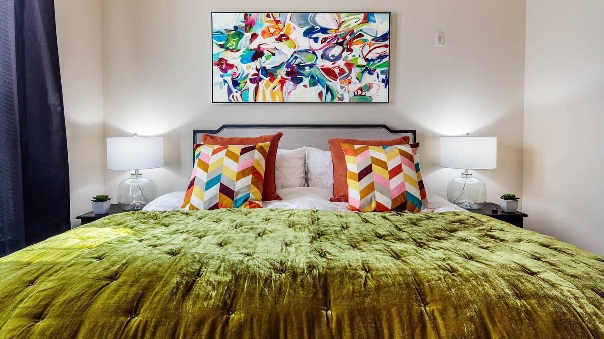 Towson Apartment | The Vibe, - Towson, MD