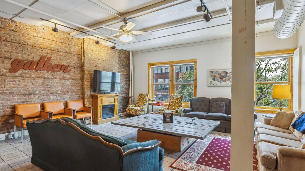 Ohio City Apartment | The Victor 2 - Cleveland's Urban Lodge