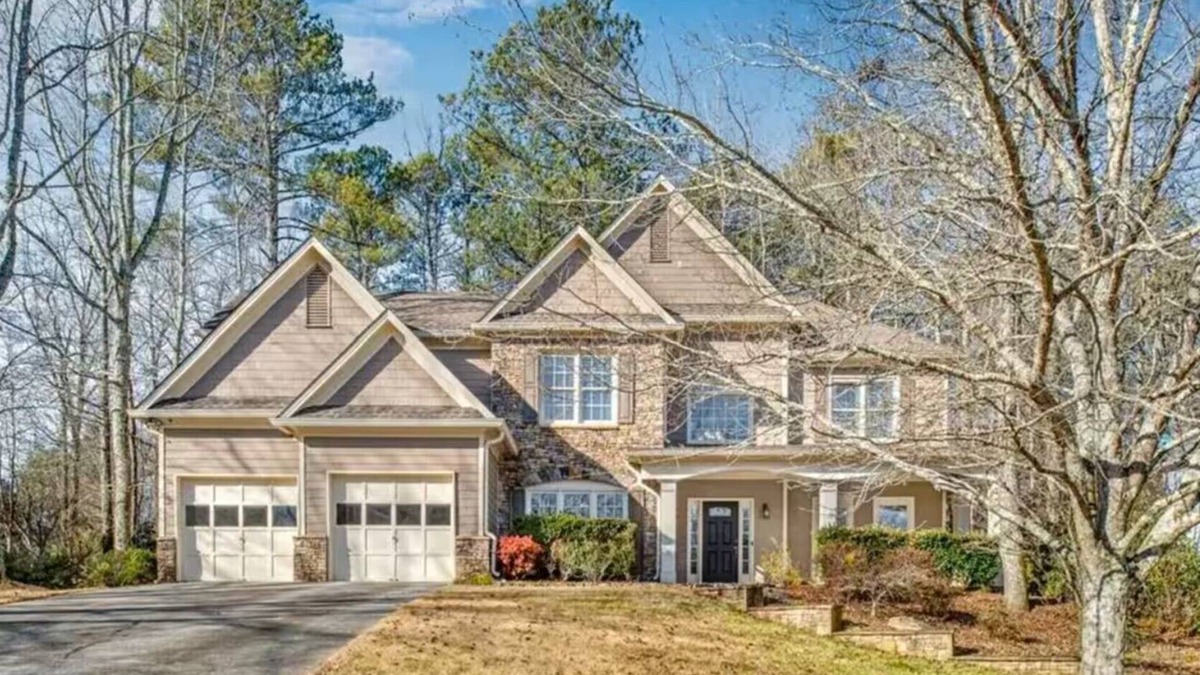 Johns Creek House | The Victorian Serenity at Johns Creek