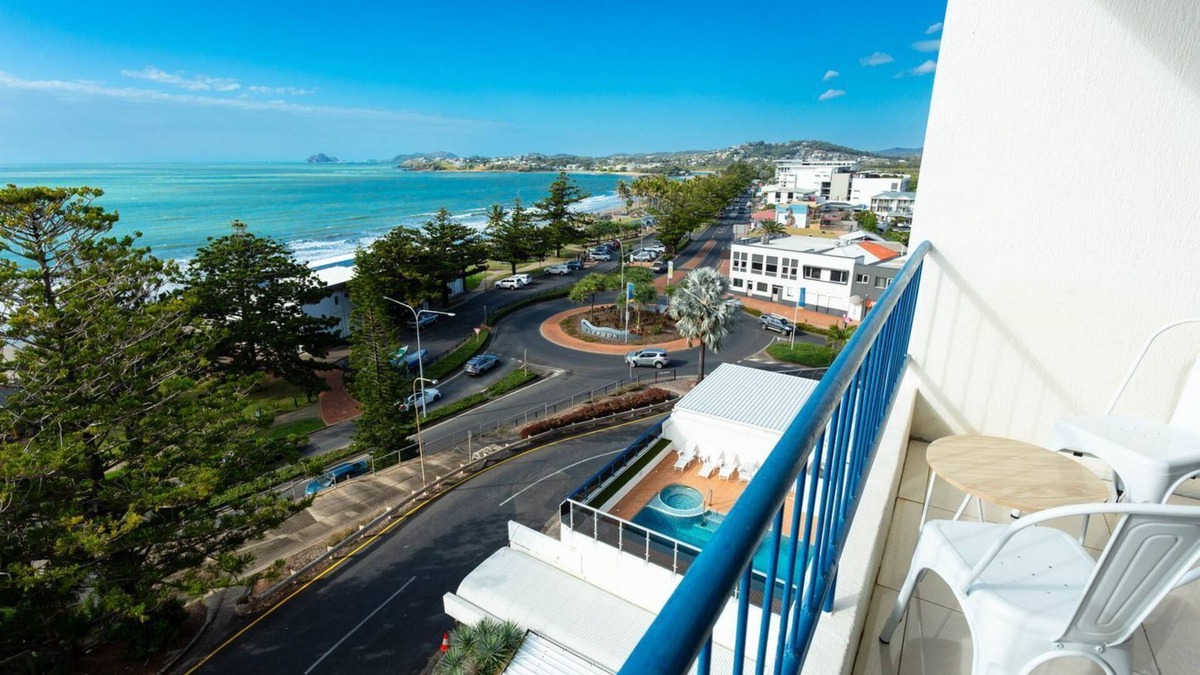 Yeppoon Apartment | The View is Never-Ending!