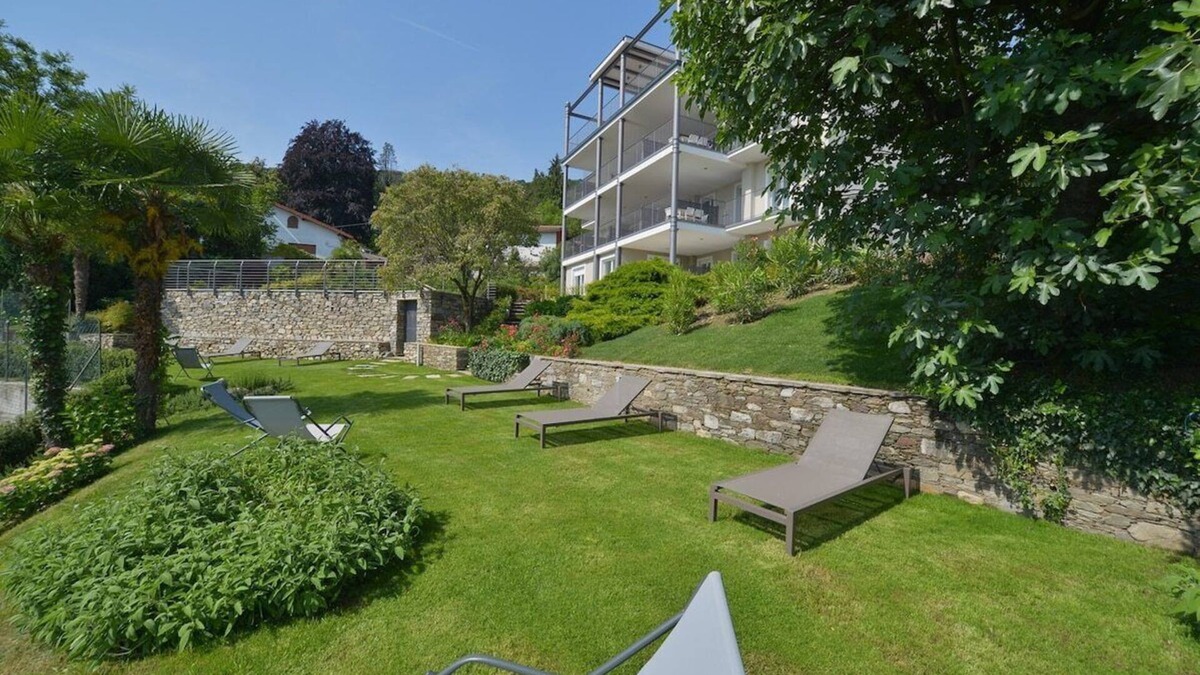 Baveno Apartment | The View-Star: design apt. with terrace