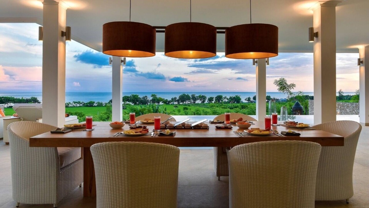Umeanyar Villa | The View Villa -Luxury New Build with 180° View