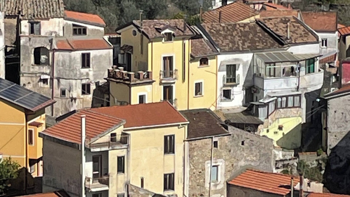 Montecorvino Rovella Apartment | The village staircase