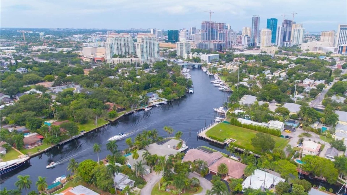 Downtown Fort Lauderdale Villa | The Villa's 0.3 Mile From Down Town Ft Lauderdale