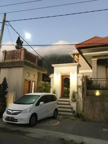 Kedisan House | The Villa's Kubu Sandan