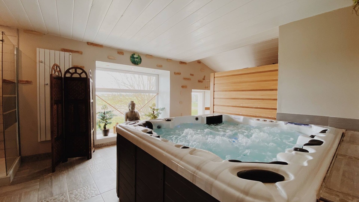 Prisse-la-Charriere Villa | The Villa - Up to 10 people