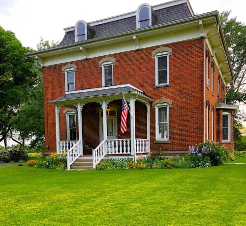 Azalia Bed & Breakfast | The Vine Bed & Breakfast, LLC
