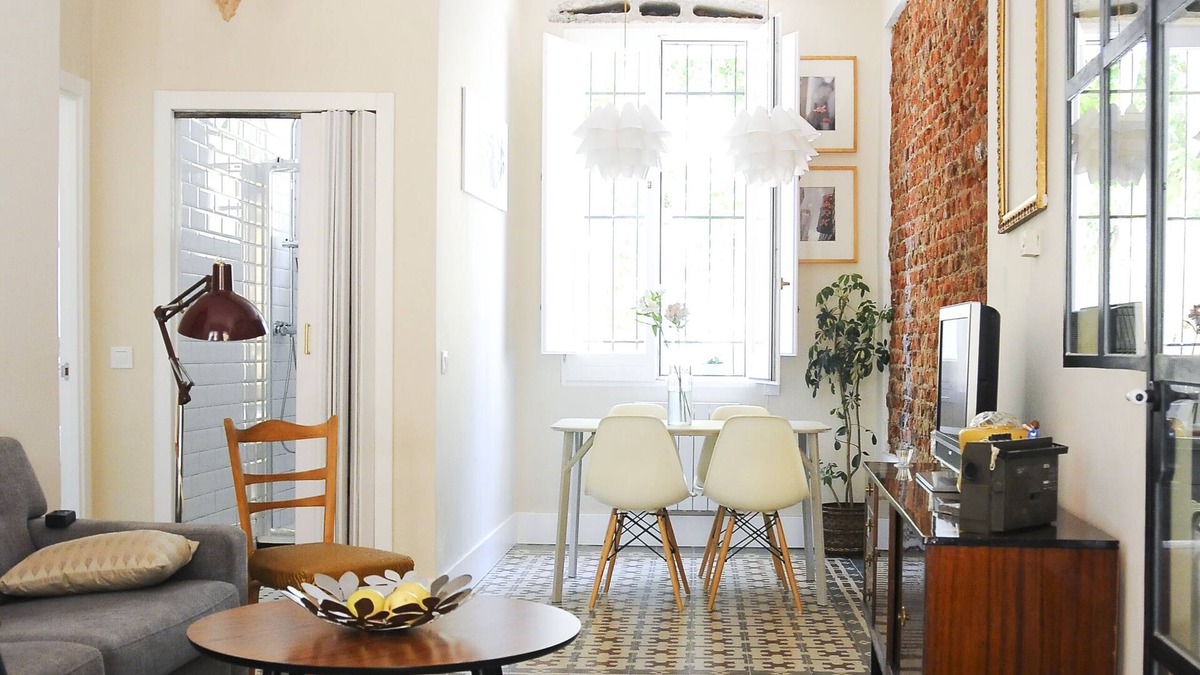 Arganzuela Condo | The vintage house, Paseo de Delicias