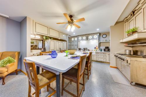 Waldron Villa | The Vista Retreat about 30 Mi to Kansas City!
