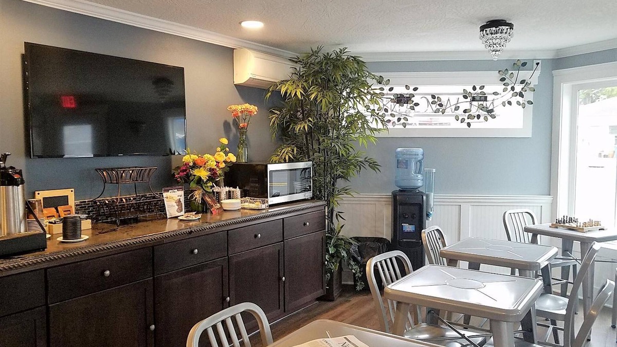 Waldport Hotel | The Waldport Inn