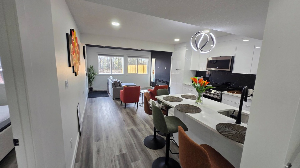 Southwest Edmonton House | The Walkout at the Ravine