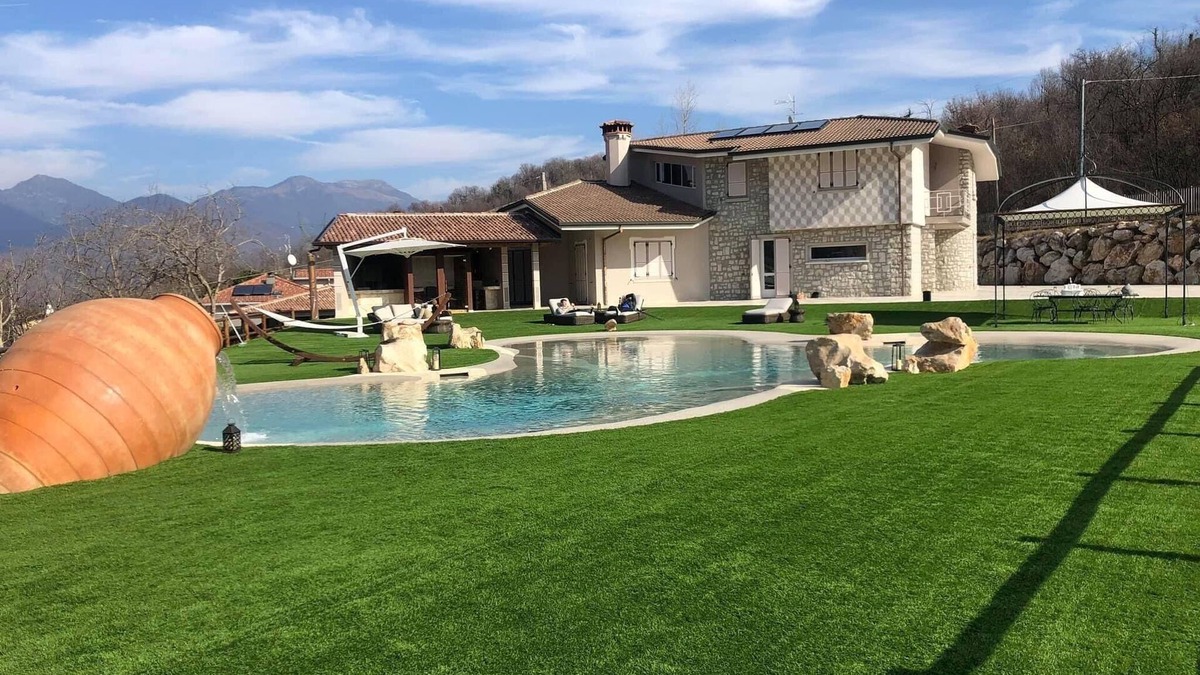 Gavardo Villa | The Wallace Temple