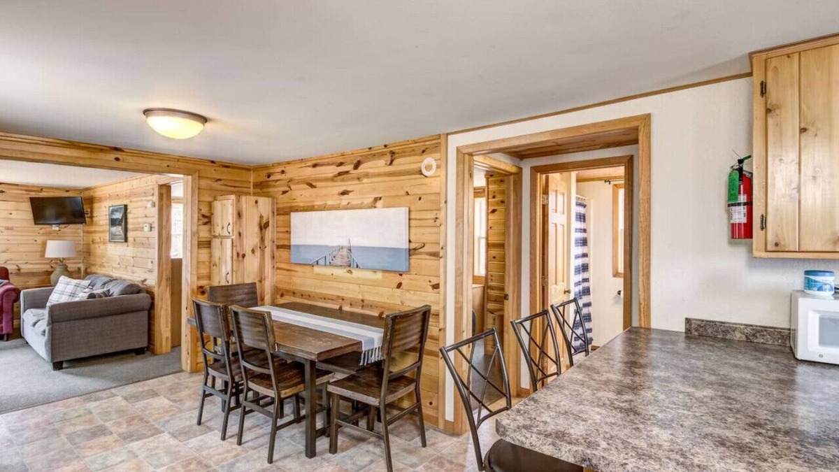 Brill Cabin | The Walleye at Lincolnwood Resort