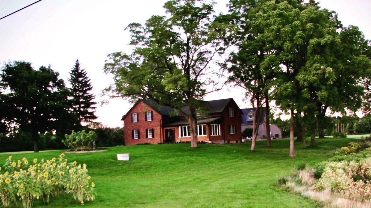 Port Rowan Other | The Walnut Grove Estate is a spacious and cozy farm house. 50 Acres of privacy