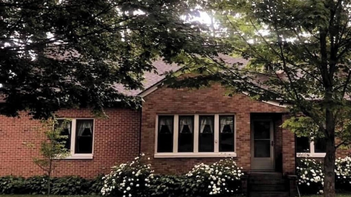 Monterey House | The Wamsley House 9 miles from Culver Academynn