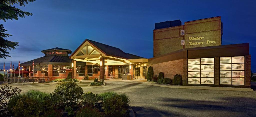 Algoma District Hotel | The Water Tower Inn - BW Premier Collection