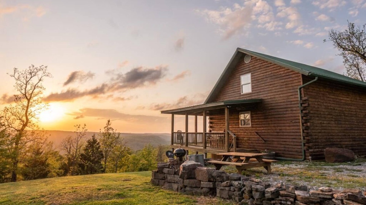 Ponca Condo | The Waterfall Cabin w/Incredible Sunset View