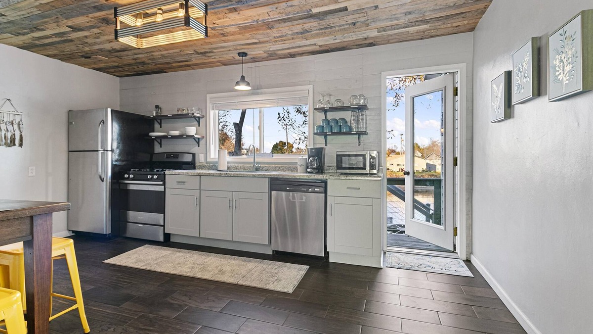 Oconto House | The Waterfront - Waterslide Game Room Sleeps 26