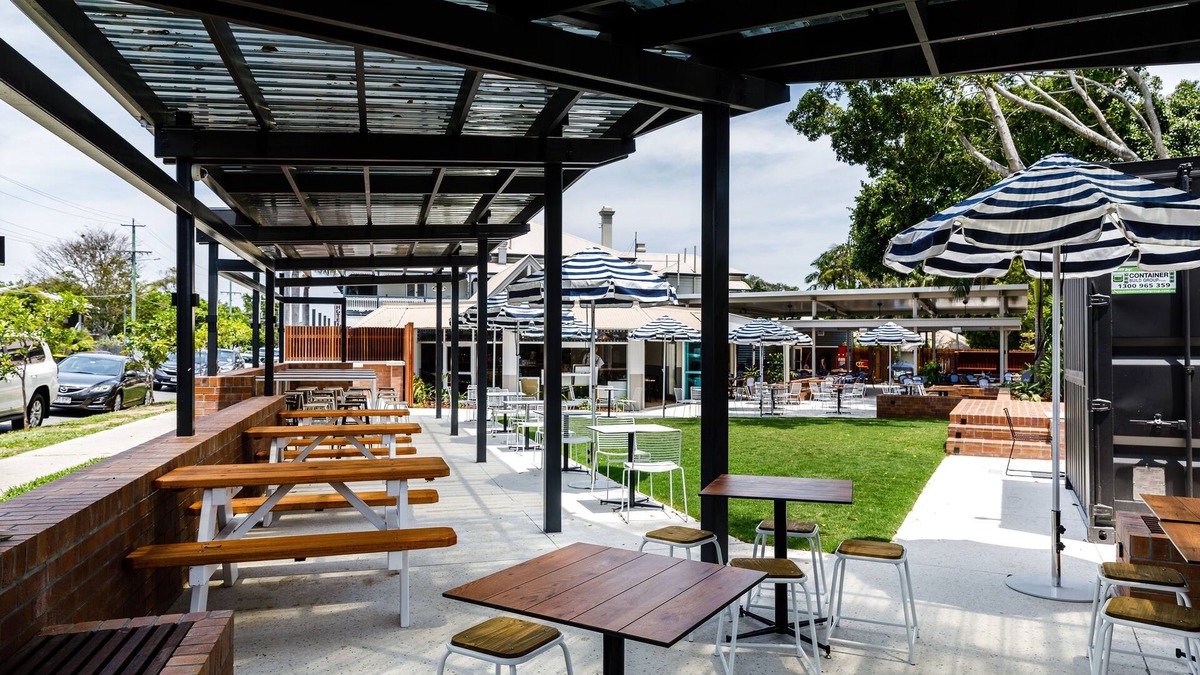 Wynnum Hotel | The Waterloo Bay Hotel