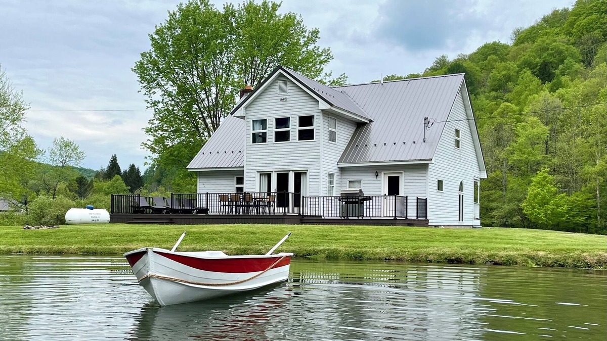 Austin Cottage | The Watson Farm