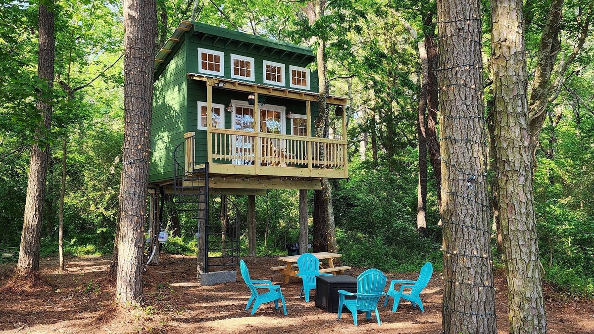 Machipongo Cottage | The Waverly Tree House