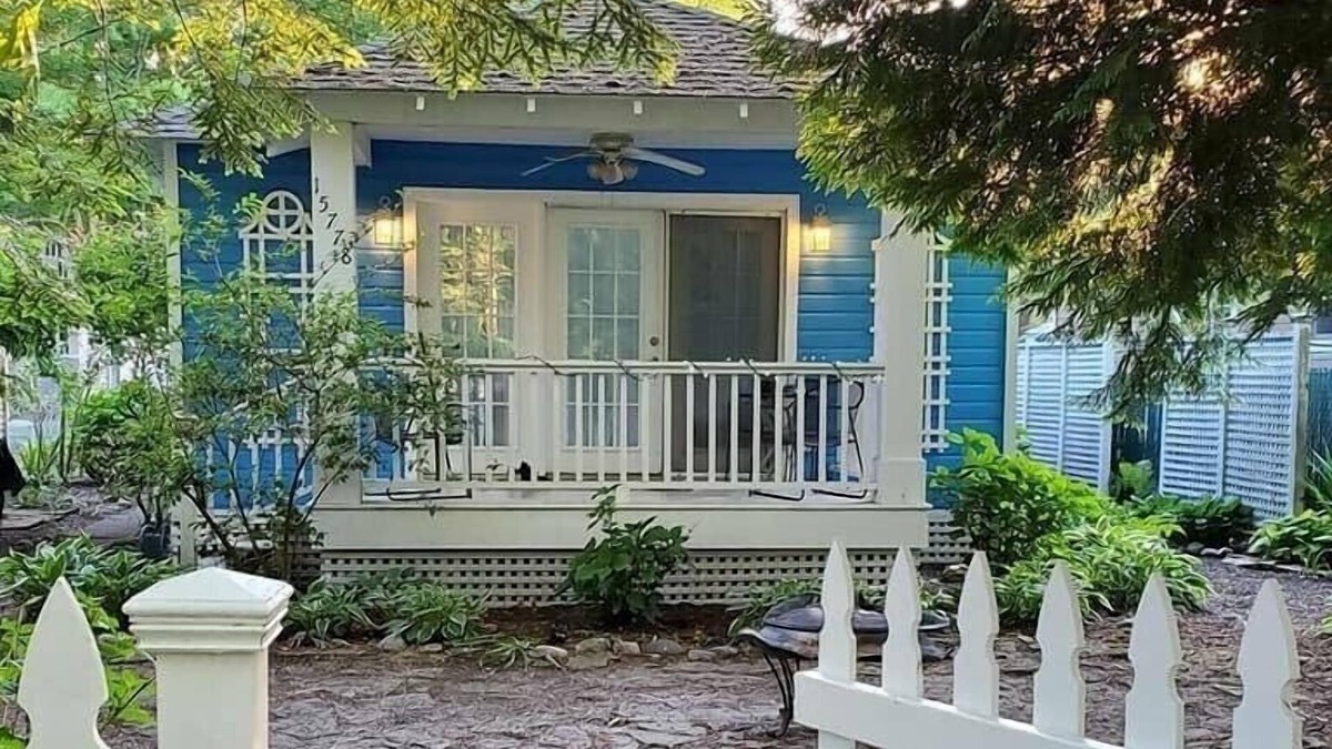 Union Pier Cottage | The Weiler Cottage in Harbor Country
