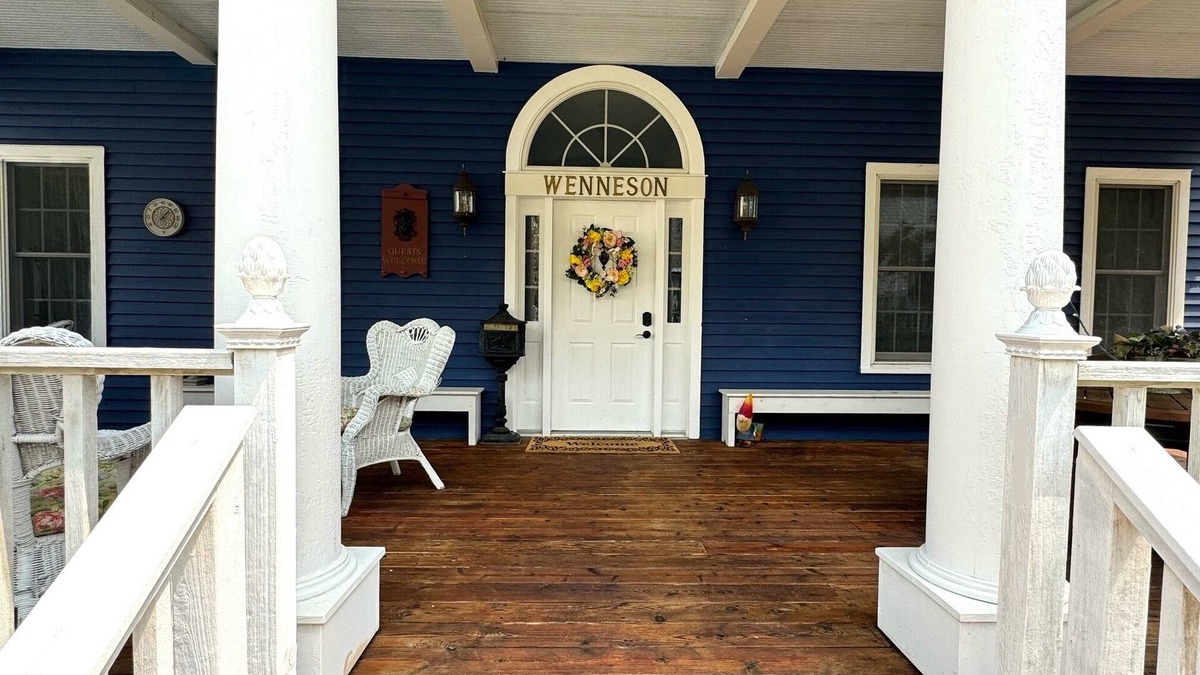 Peterson Hotel | The Wen Inn formerly Andor Wenneson