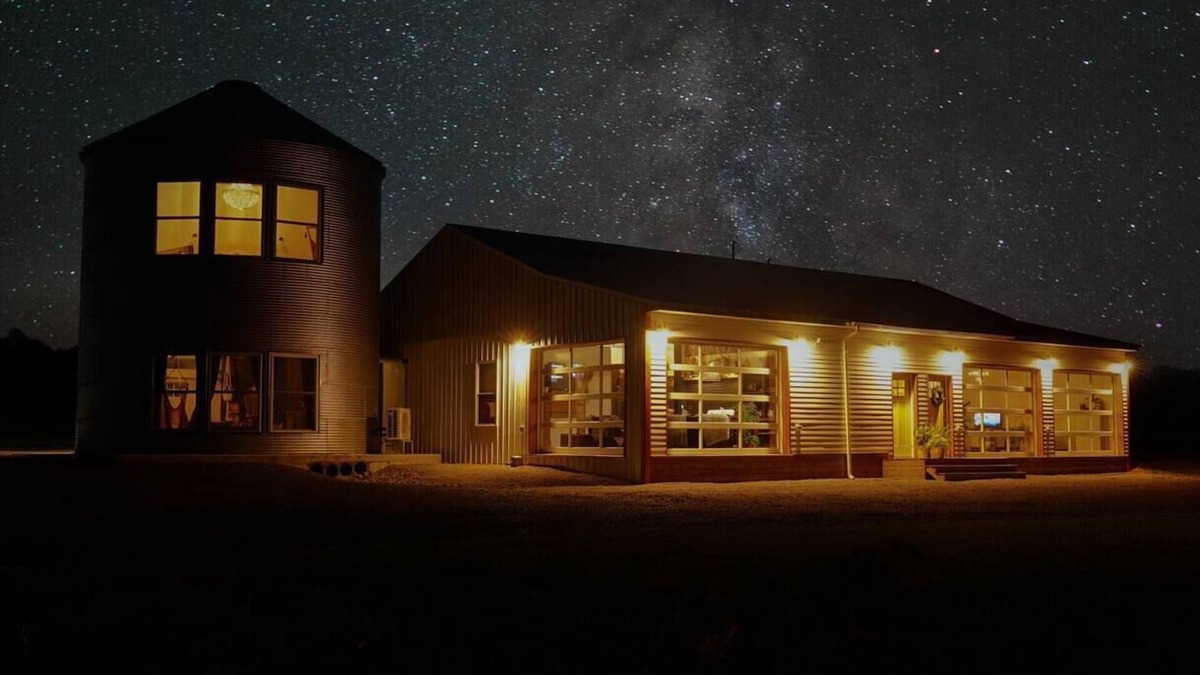 Perry House | The West Barn is the ultimate getaway space- rent one side of the barn, or both