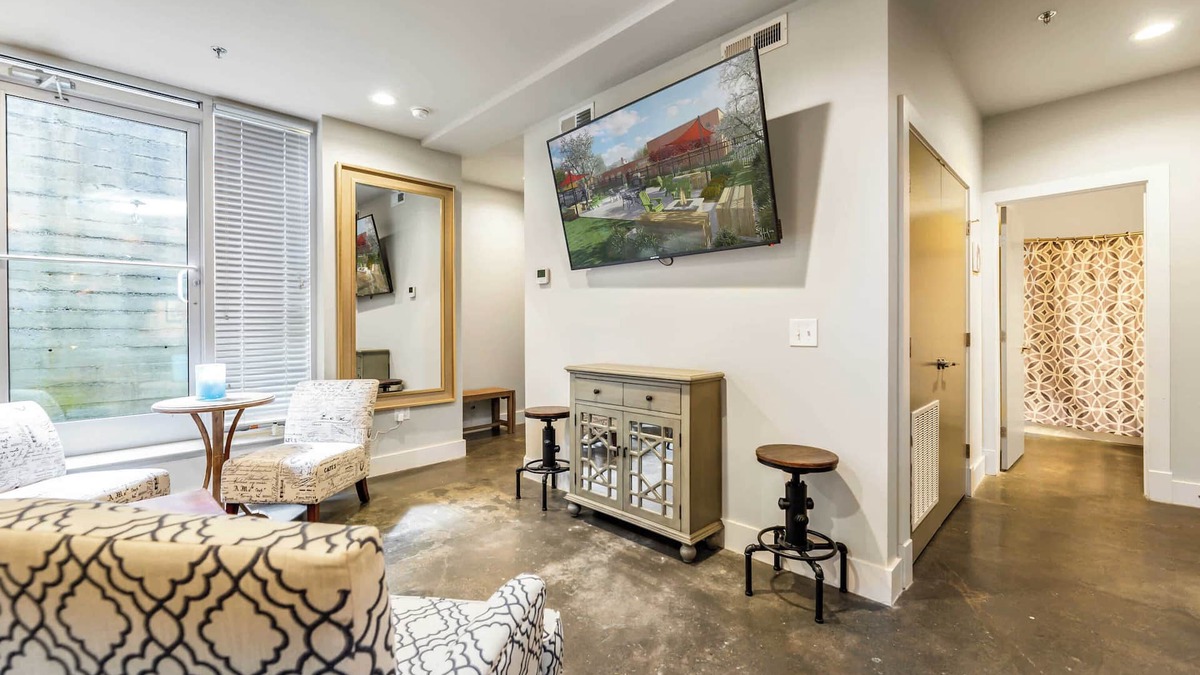 Roanoke Apartment | The West End Flats Su