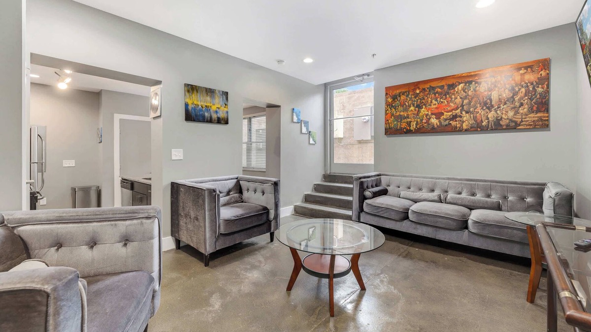 Roanoke Apartment | The West End Flats Su