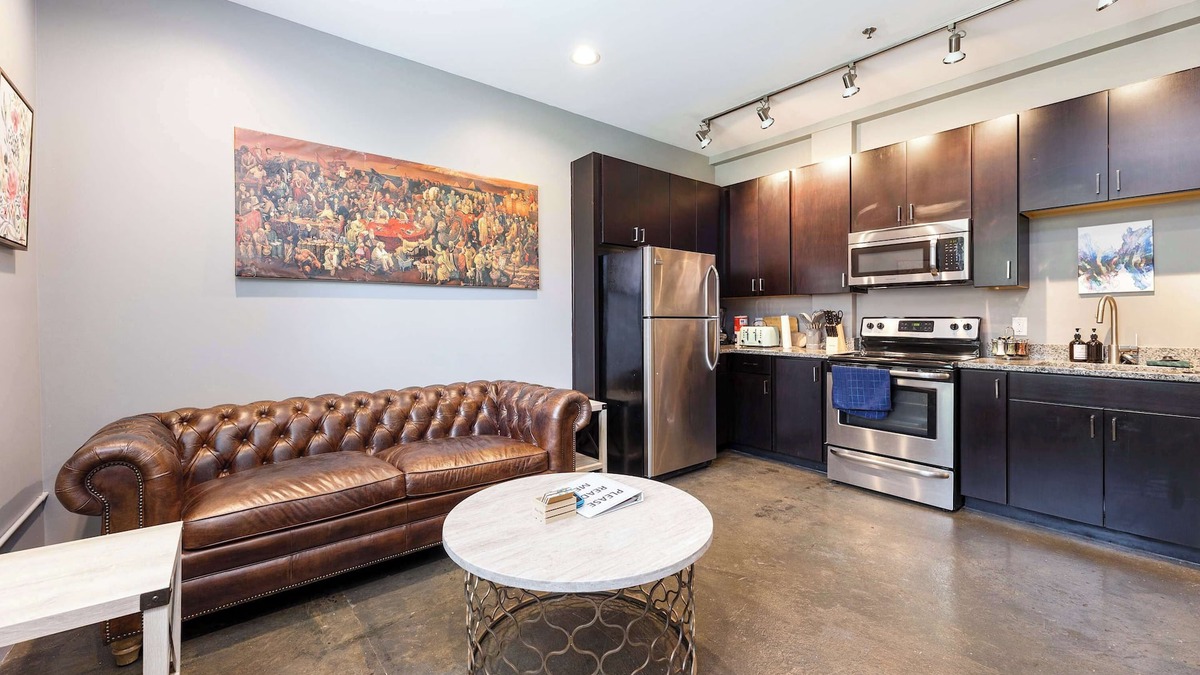 Roanoke Apartment | The West End Flats Su